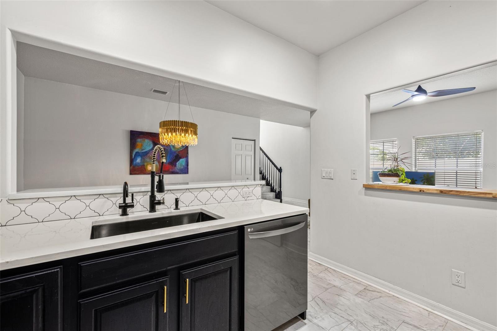 902 WOODBRIDGE CT, SAFETY HARBOR, FL — photo 13