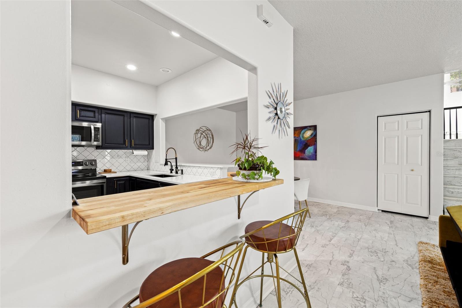 902 WOODBRIDGE CT, SAFETY HARBOR, FL — photo 14