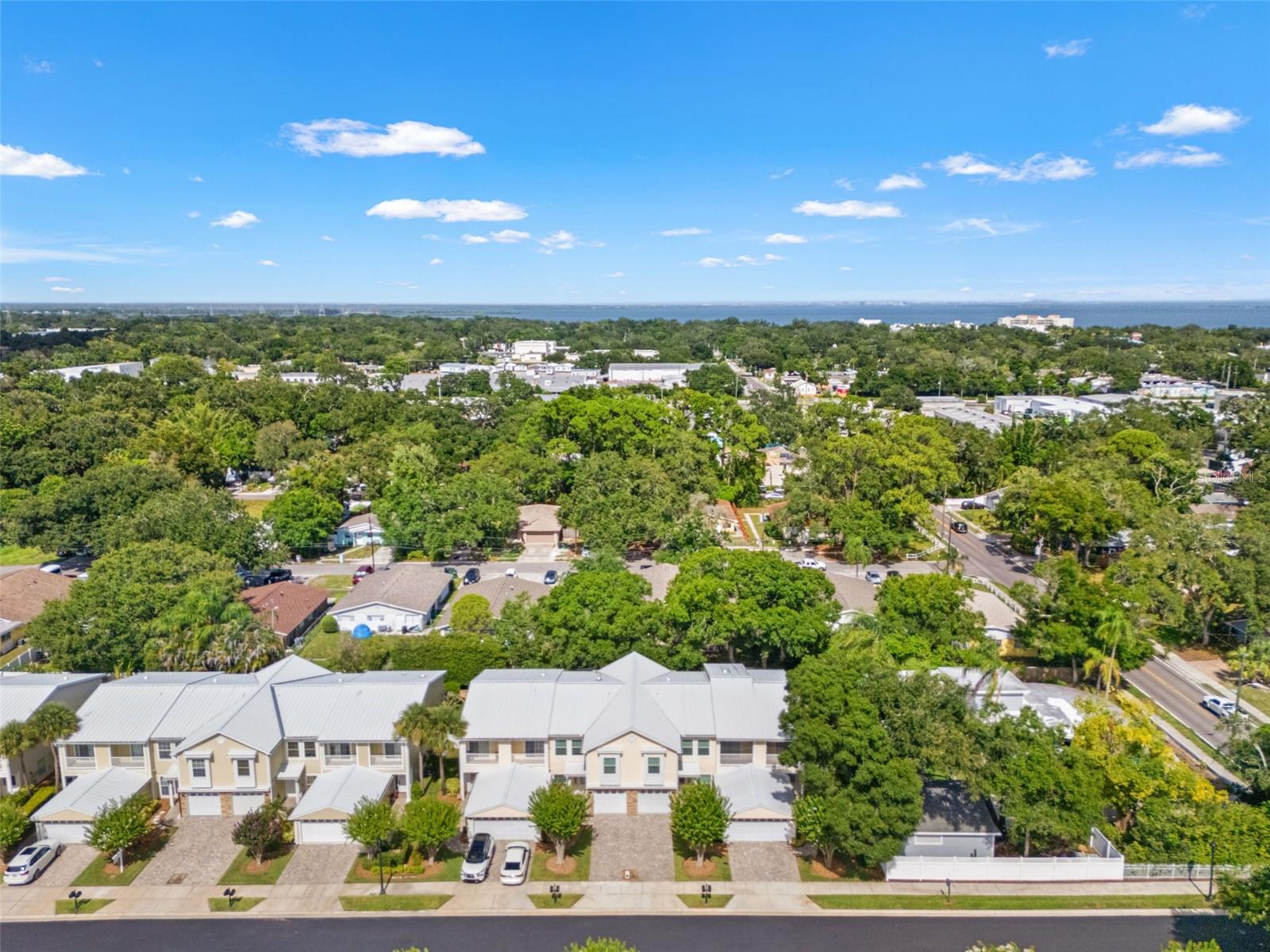 902 WOODBRIDGE CT, SAFETY HARBOR, FL — photo 56