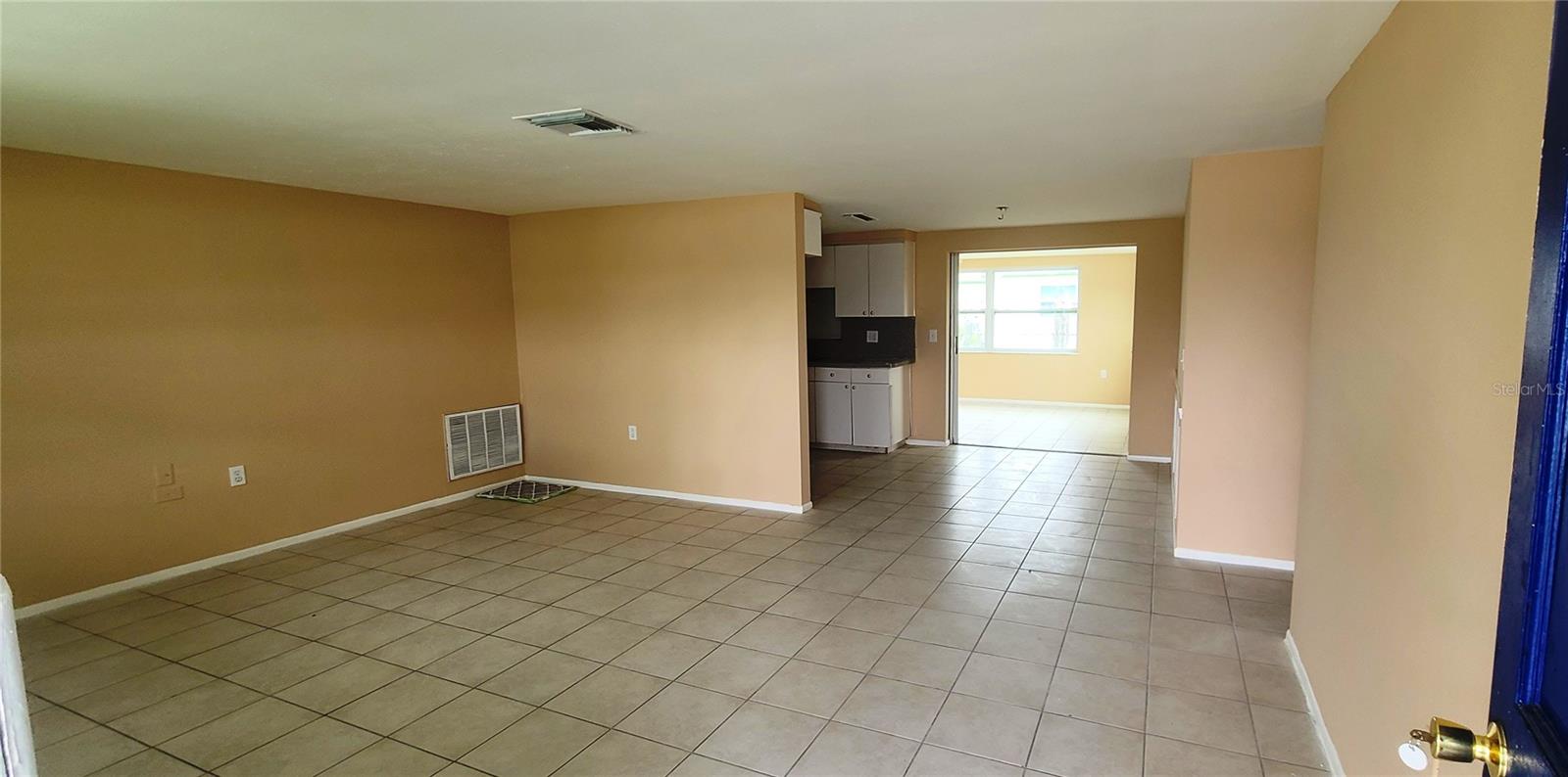 5305 HAWK DR, HOLIDAY, FL — photo 2