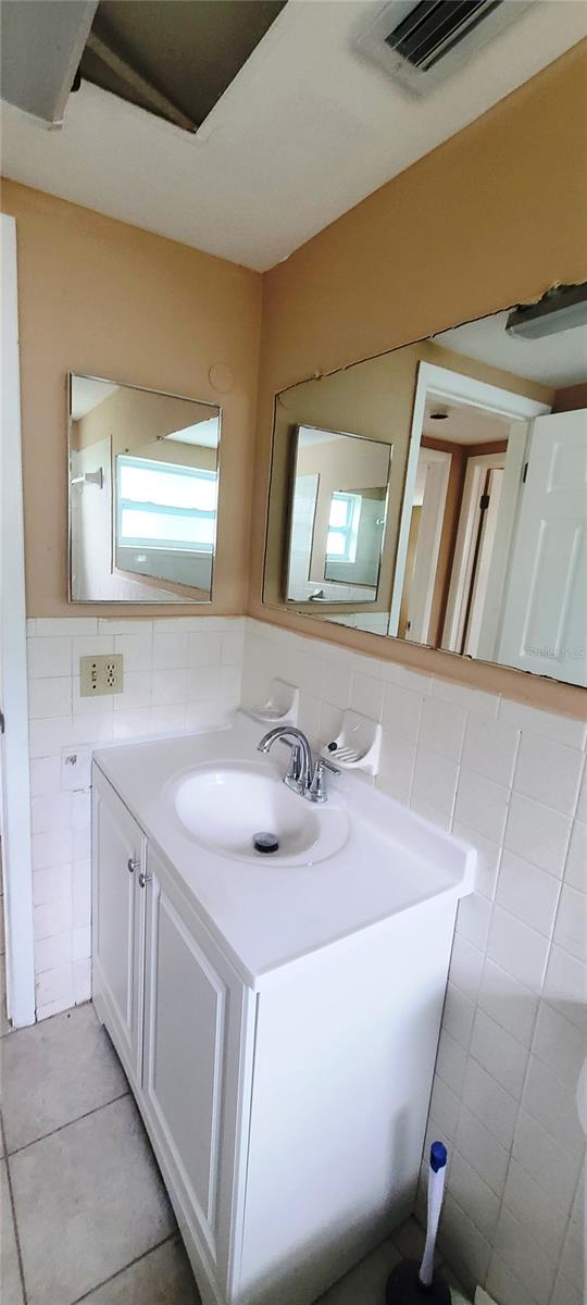 5305 HAWK DR, HOLIDAY, FL — photo 10