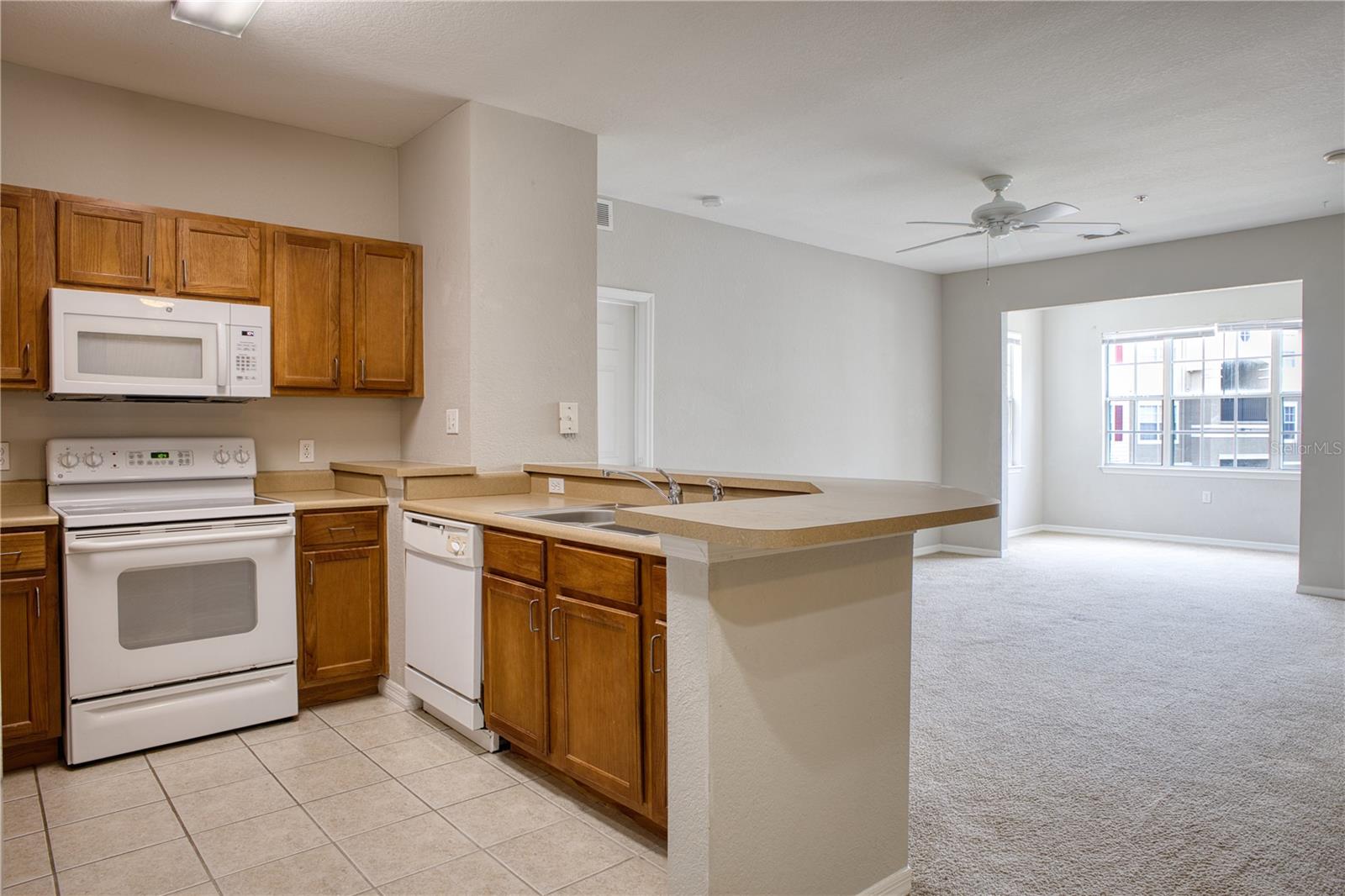 8225 CLAIRE ANN DR #203, ORLANDO, FL — photo 6