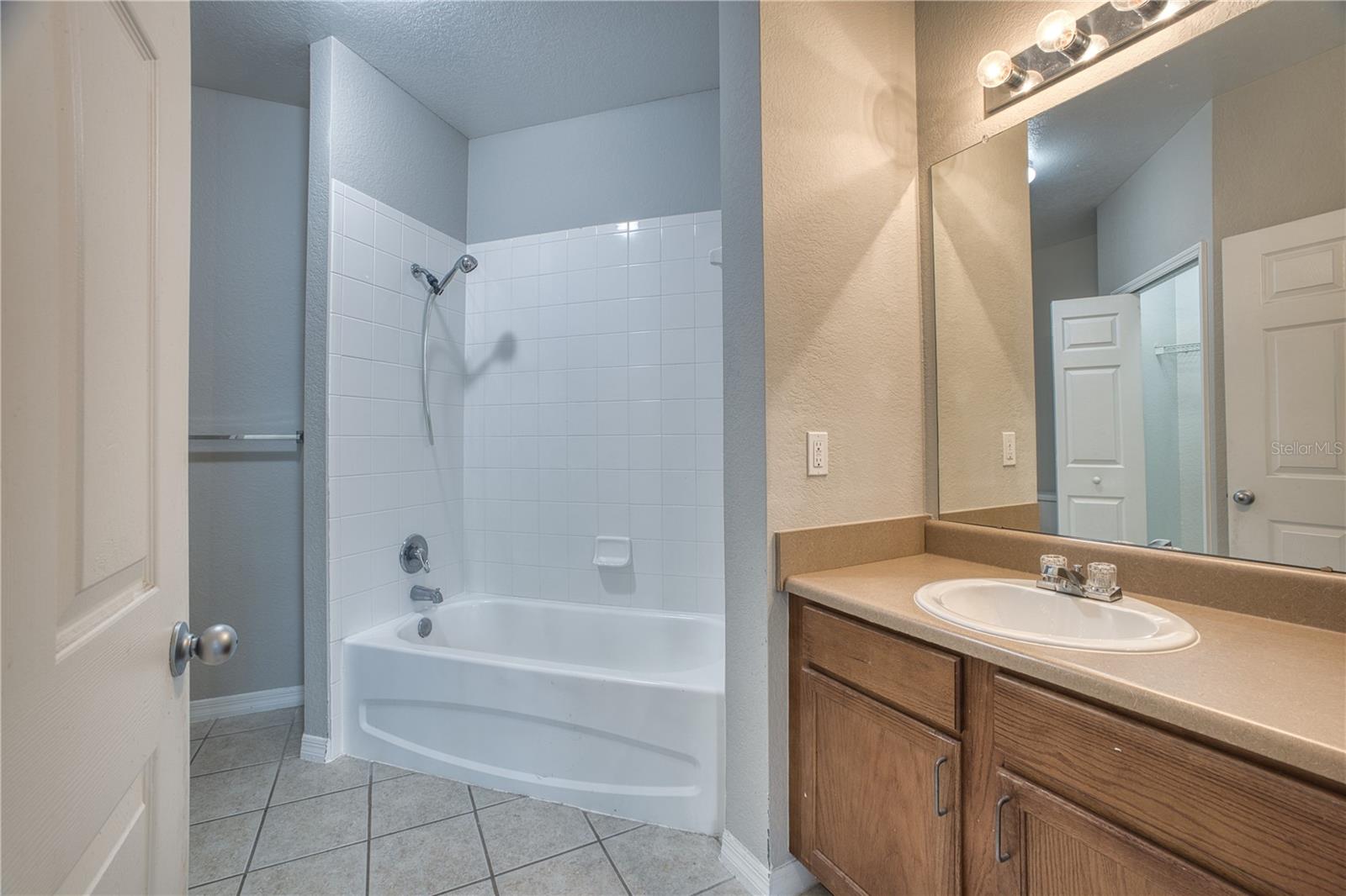8225 CLAIRE ANN DR #203, ORLANDO, FL — photo 17