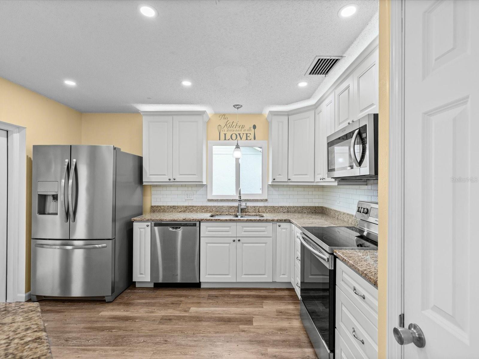 1105 TUXFORD DR, BRANDON, FL — photo 2