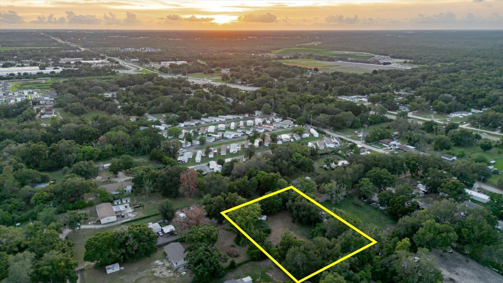 11152 GALAXY LN, THONOTOSASSA, FL — photo 5