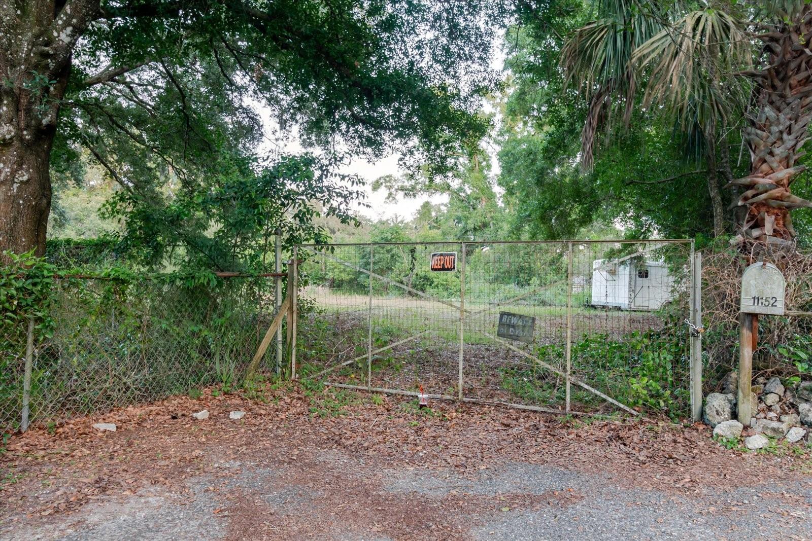 11152 GALAXY LN, THONOTOSASSA, FL — photo 29