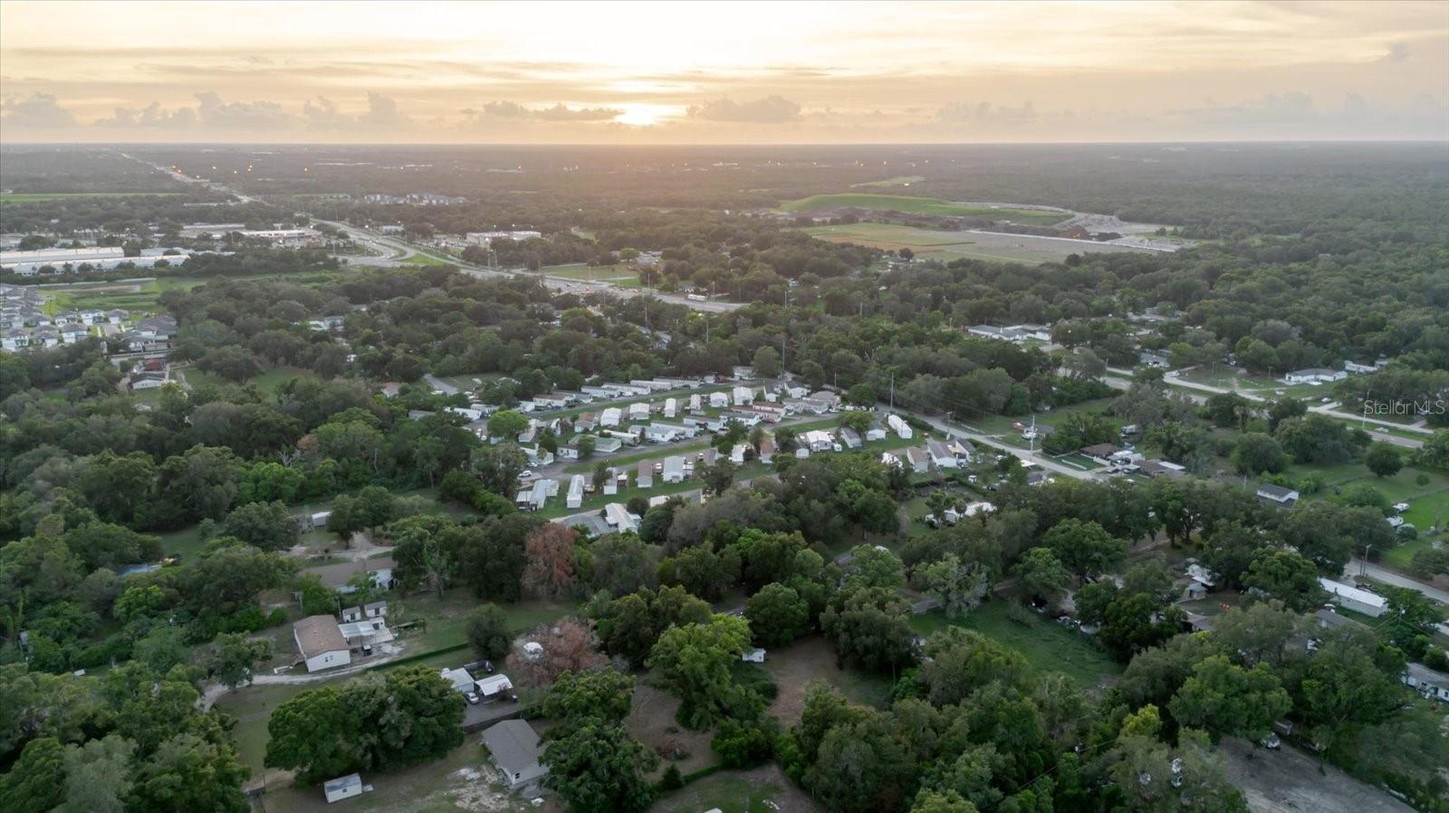11152 GALAXY LN, THONOTOSASSA, FL — photo 40
