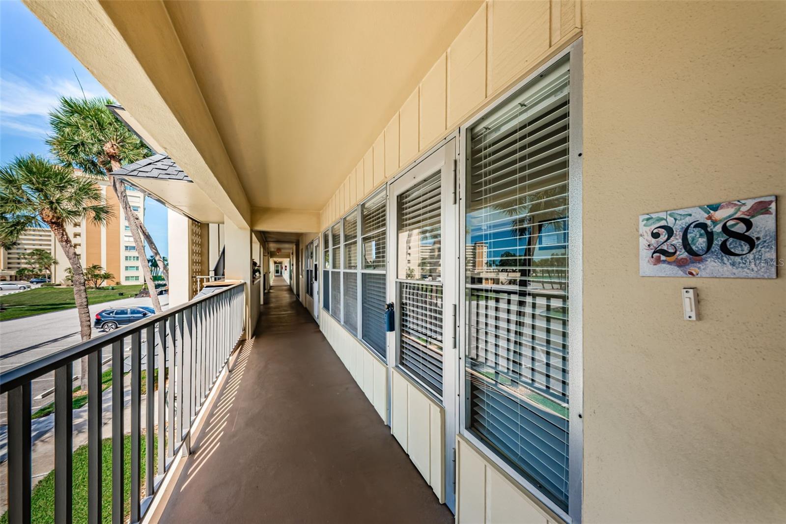 4700 COVE CIR #208, ST PETERSBURG, FL — photo 7