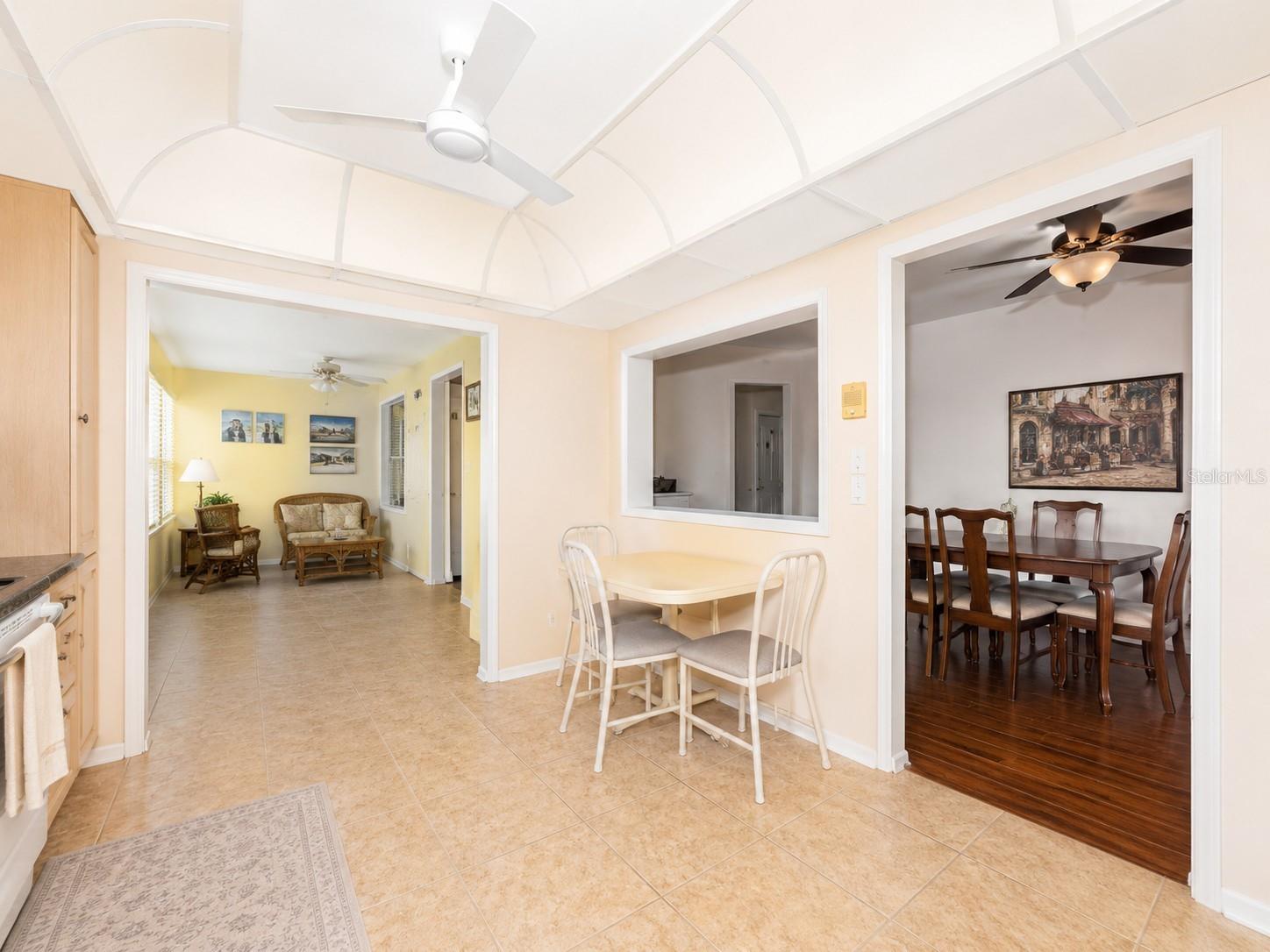 4700 COVE CIR #208, ST PETERSBURG, FL — photo 16