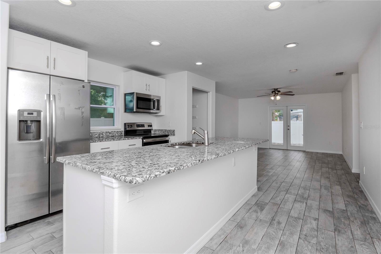 6235 S ADELIA AVE, TAMPA, FL — photo 5