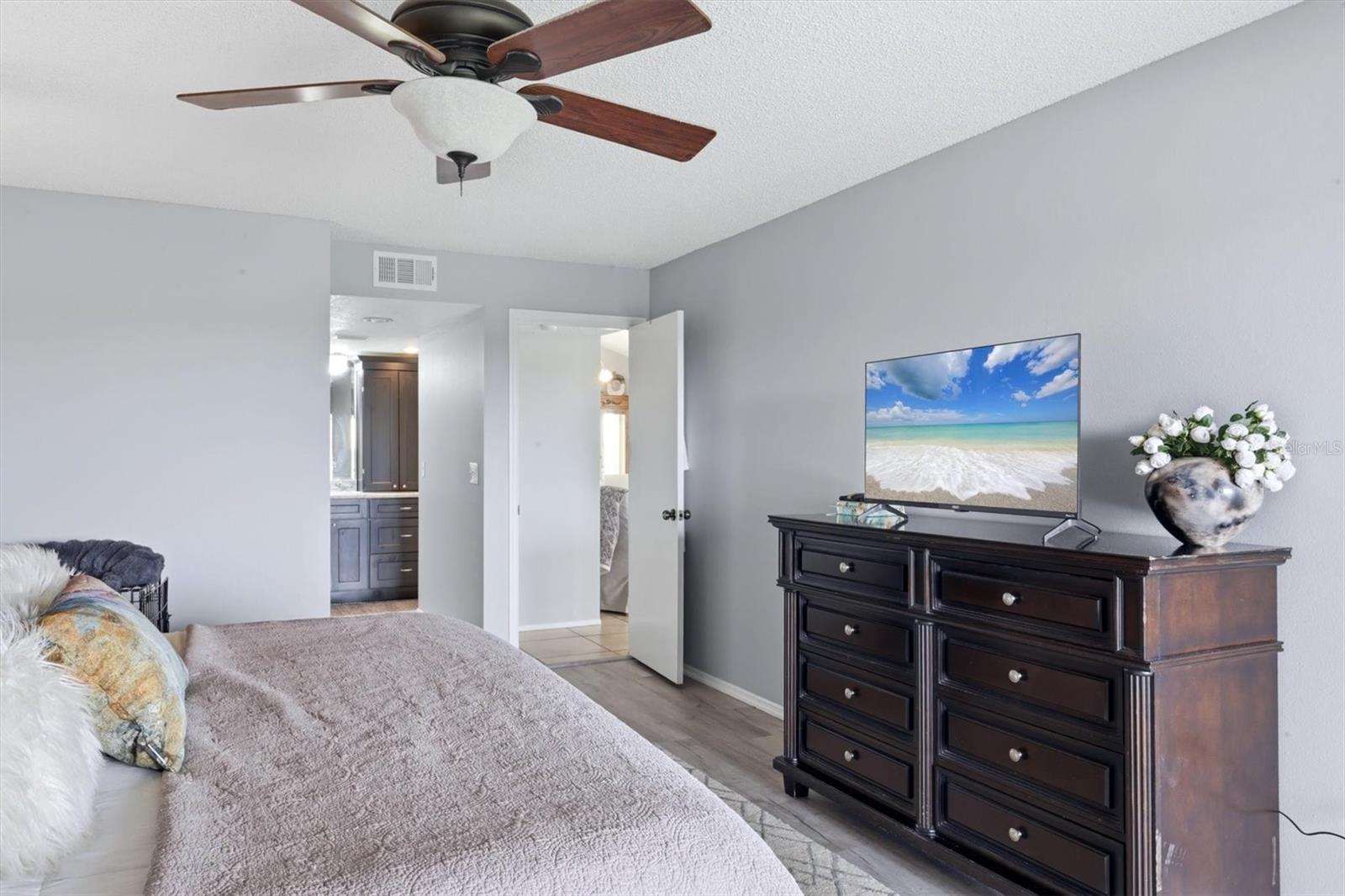 1103 EDGEWATER CIR #1103, BRADENTON, FL — photo 16
