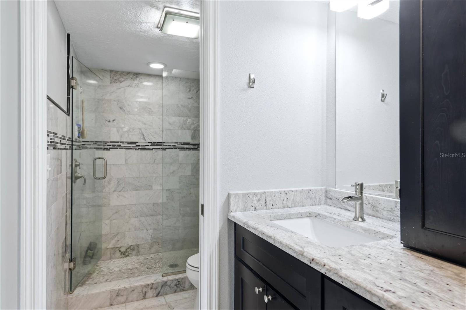 1103 EDGEWATER CIR #1103, BRADENTON, FL — photo 17