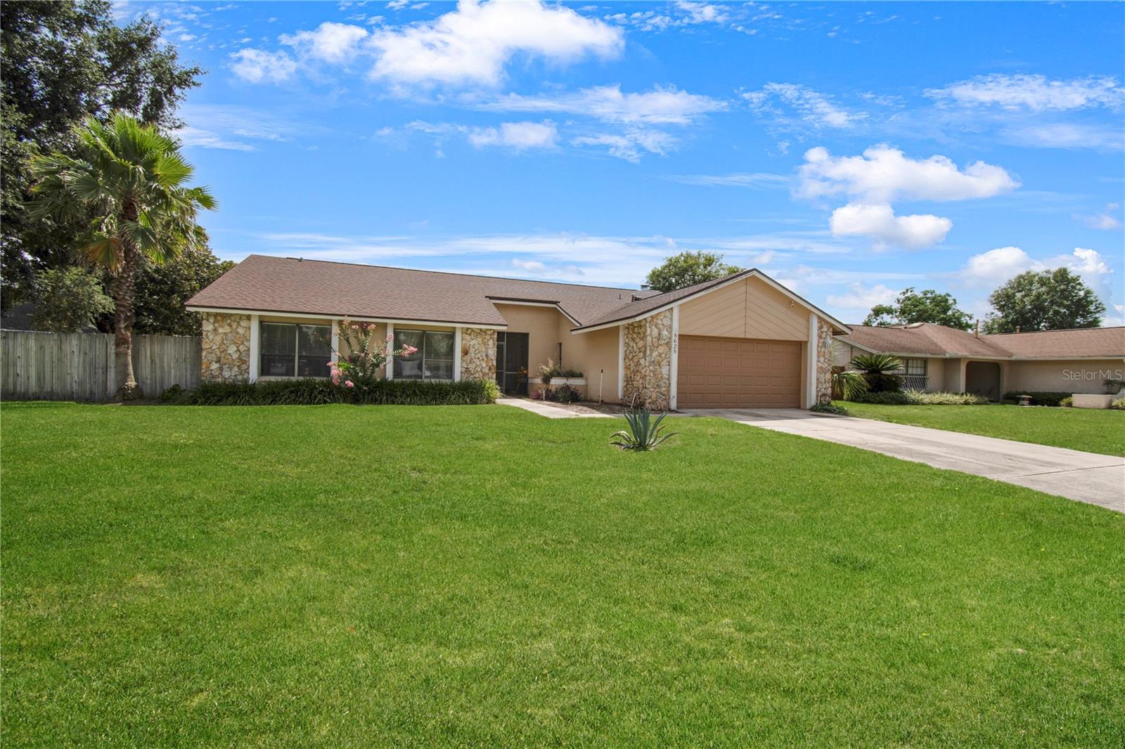 8628 GRANADA BLVD, ORLANDO, FL — photo 2