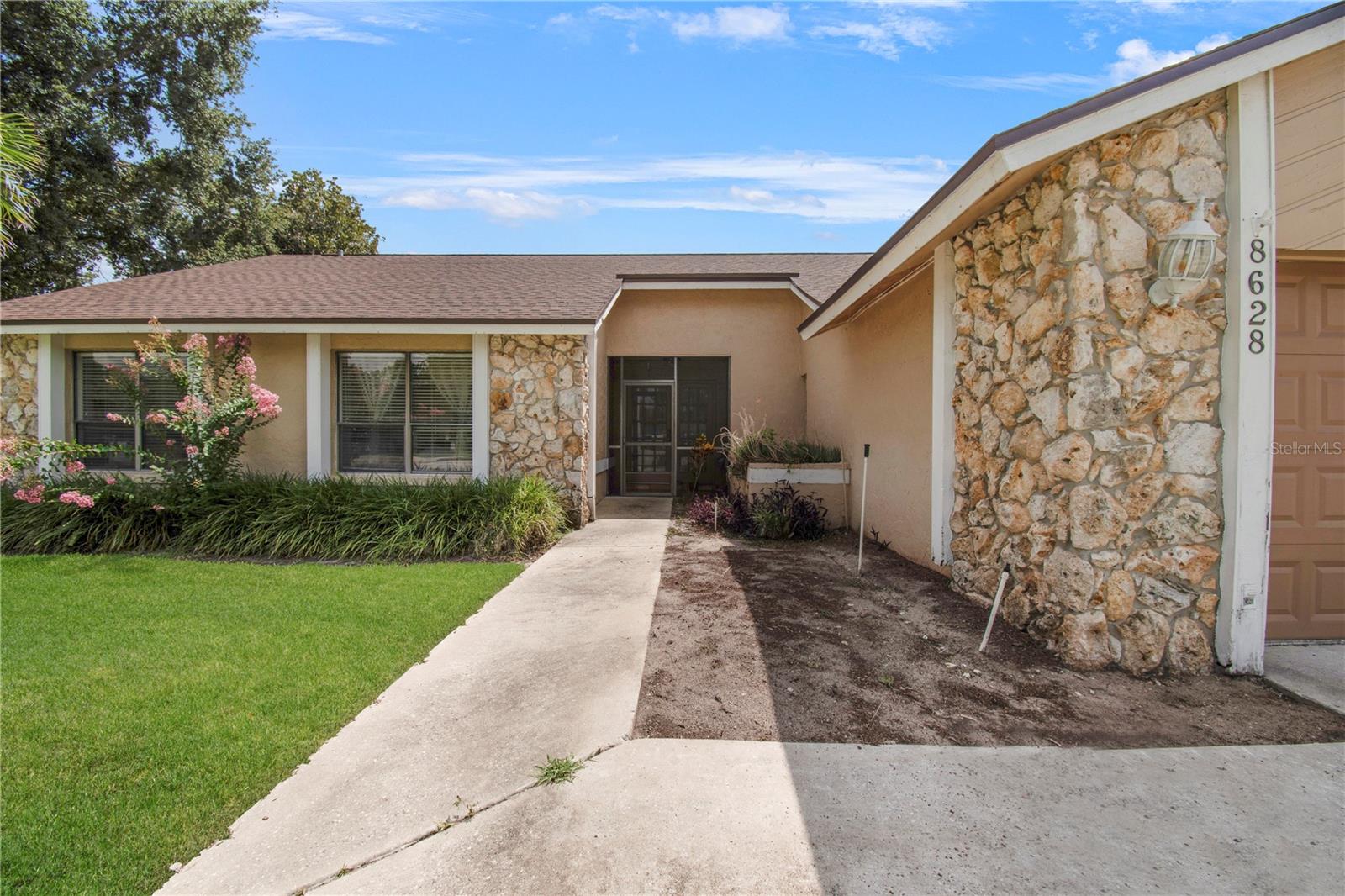 8628 GRANADA BLVD, ORLANDO, FL — photo 4