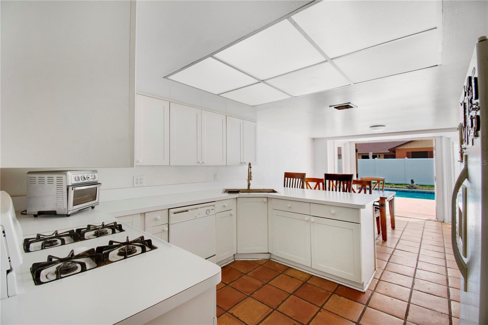 8628 GRANADA BLVD, ORLANDO, FL — photo 9