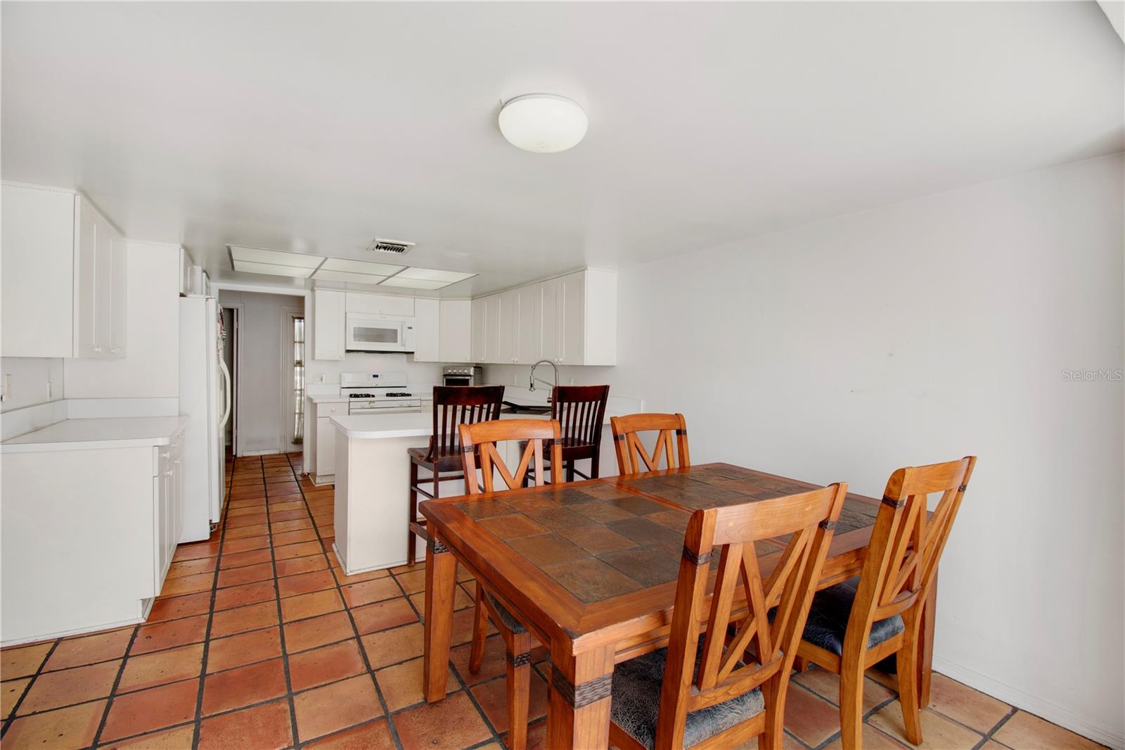 8628 GRANADA BLVD, ORLANDO, FL — photo 14
