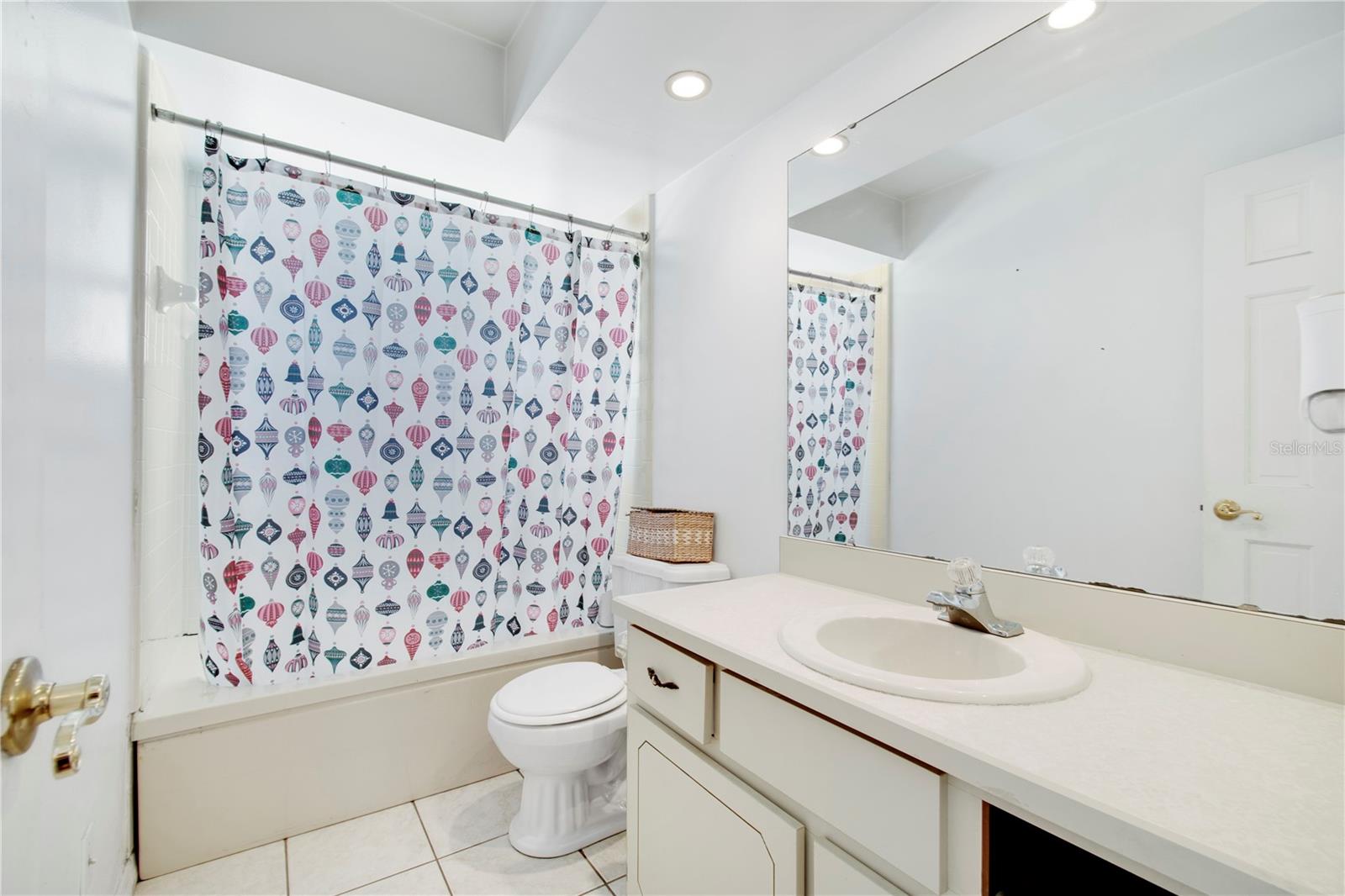 8628 GRANADA BLVD, ORLANDO, FL — photo 31