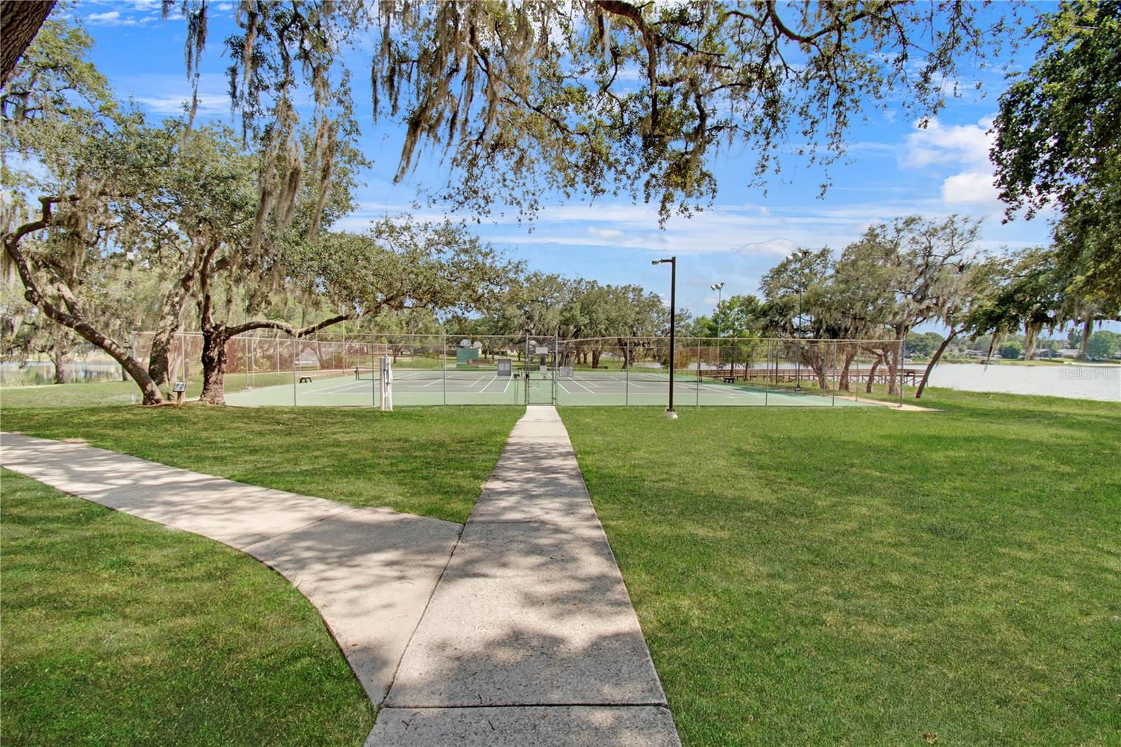8628 GRANADA BLVD, ORLANDO, FL — photo 50