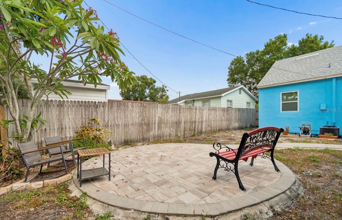 2120 43RD TER N, ST PETERSBURG, FL — photo 39