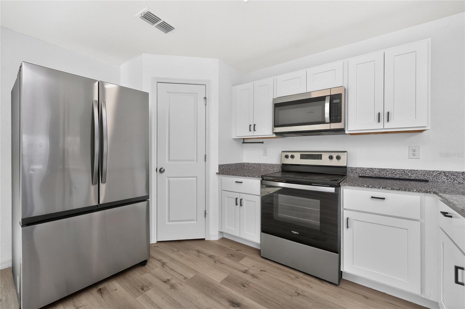 1550 PAXTON TER, PORT CHARLOTTE, FL — photo 15