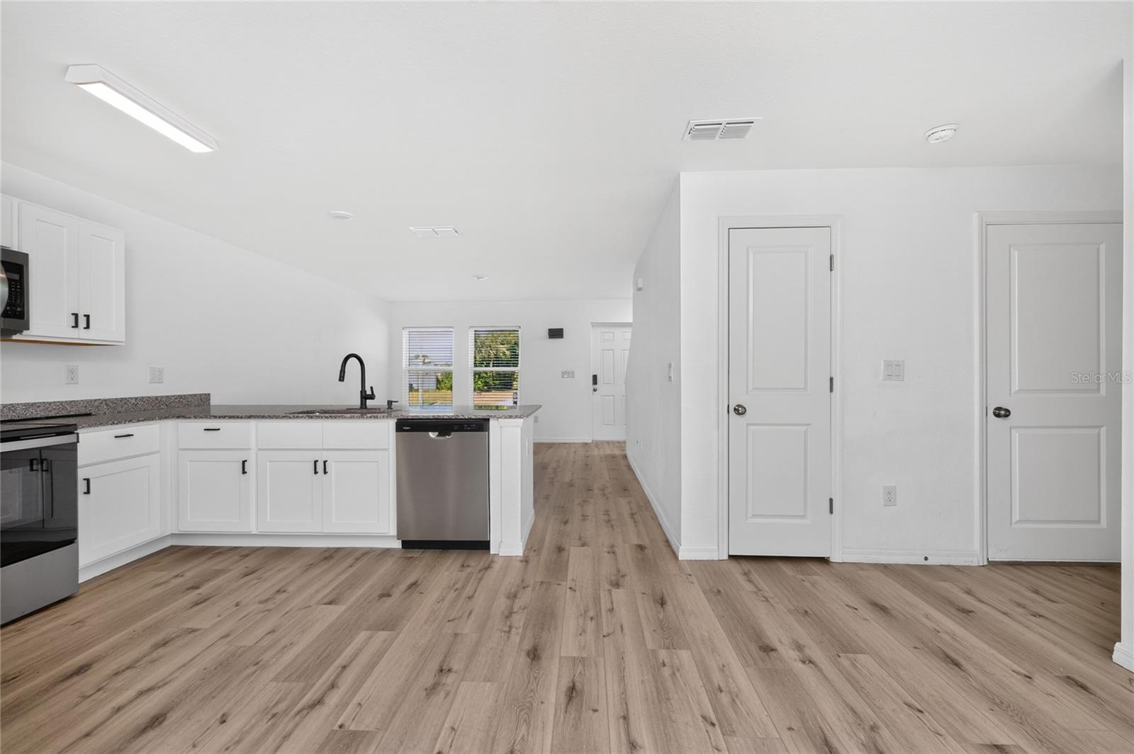 1550 PAXTON TER, PORT CHARLOTTE, FL — photo 17