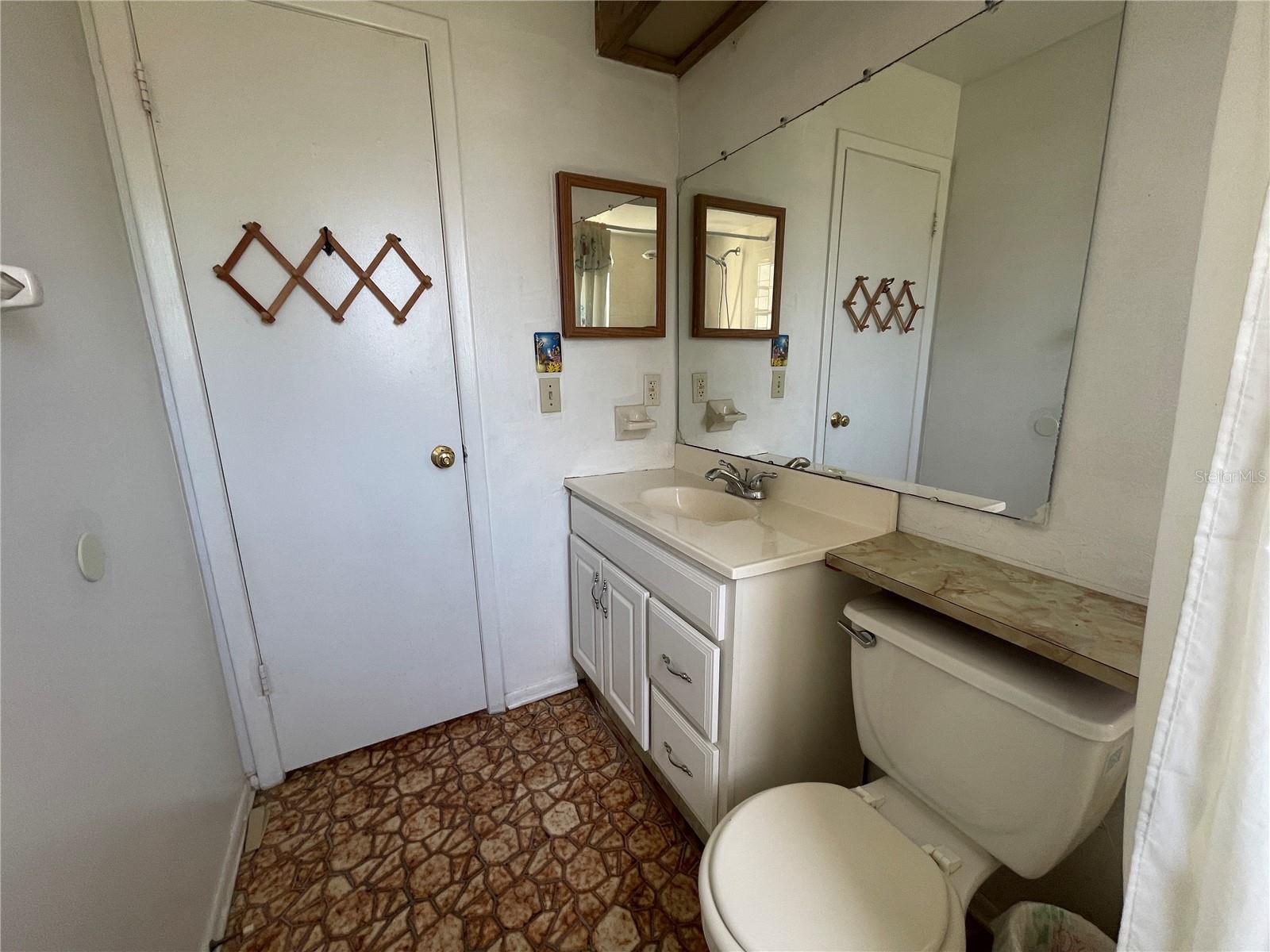 11001 SUNSWEPT PL, TAMPA, FL — photo 21