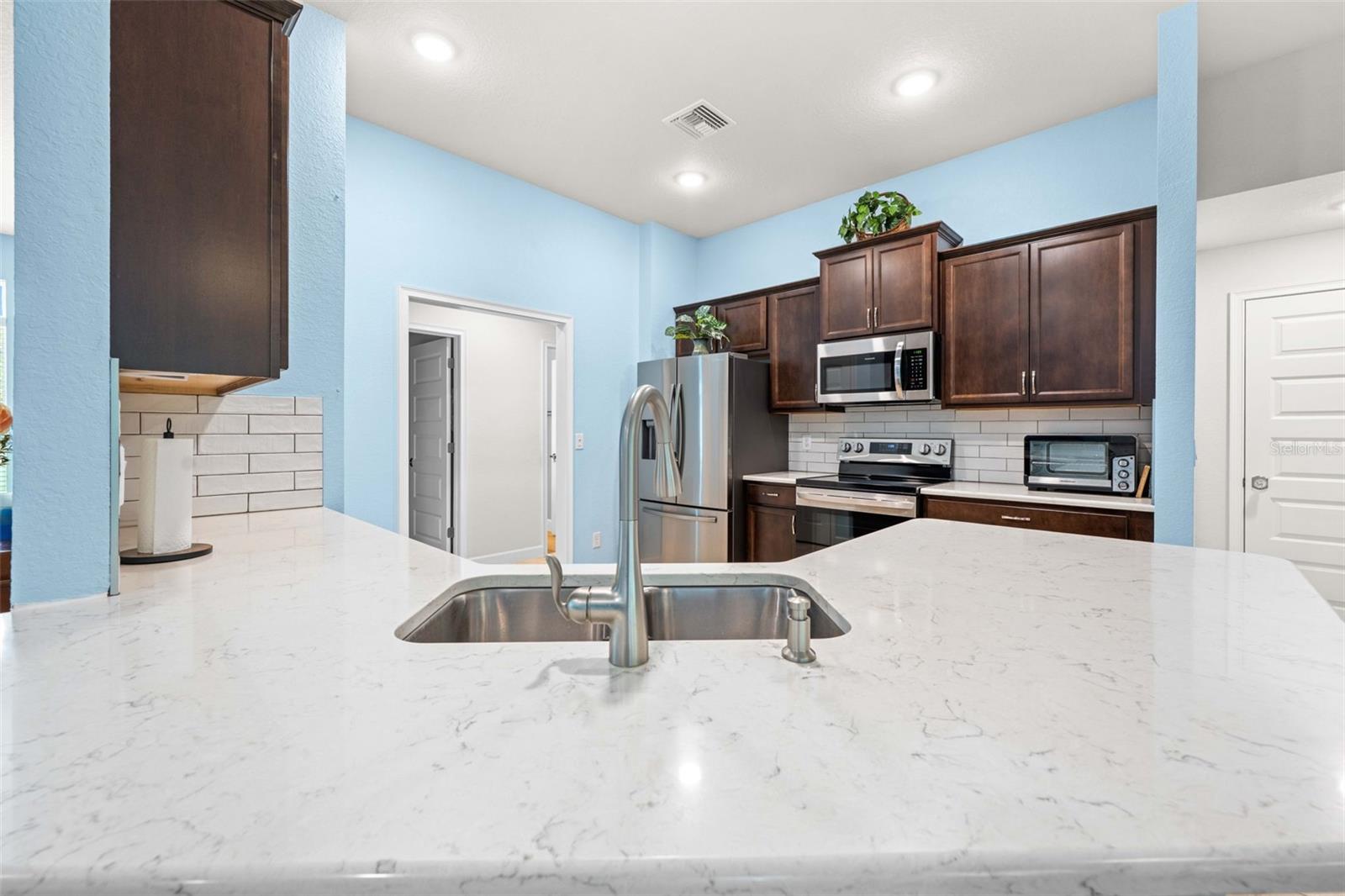 8 DAHLIA CIR S, HOMOSASSA, FL — photo 15
