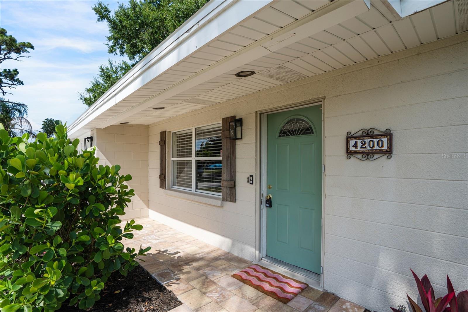 4200 DES PLAINES DR, SARASOTA, FL — photo 4