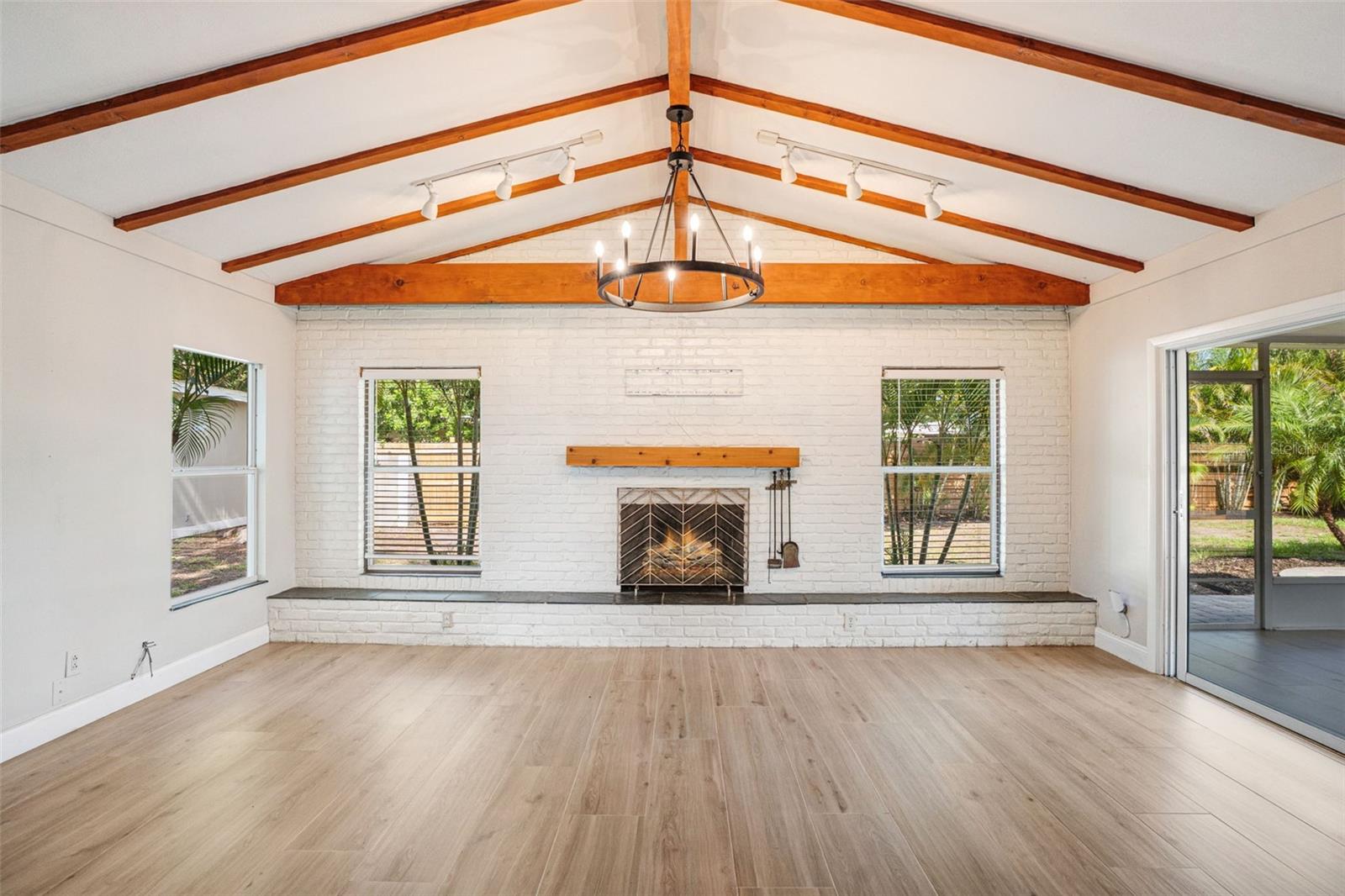 4200 DES PLAINES DR, SARASOTA, FL — photo 18