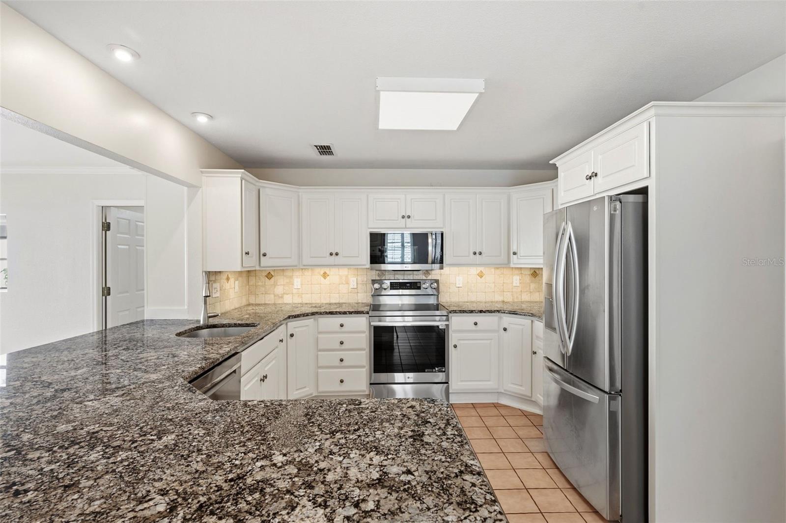 345 BAILEY ST, SAFETY HARBOR, FL — photo 17