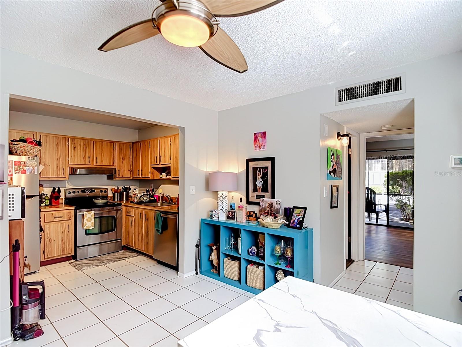 11805 RAINTREE LAKE LN #B, TEMPLE TERRACE, FL — photo 11