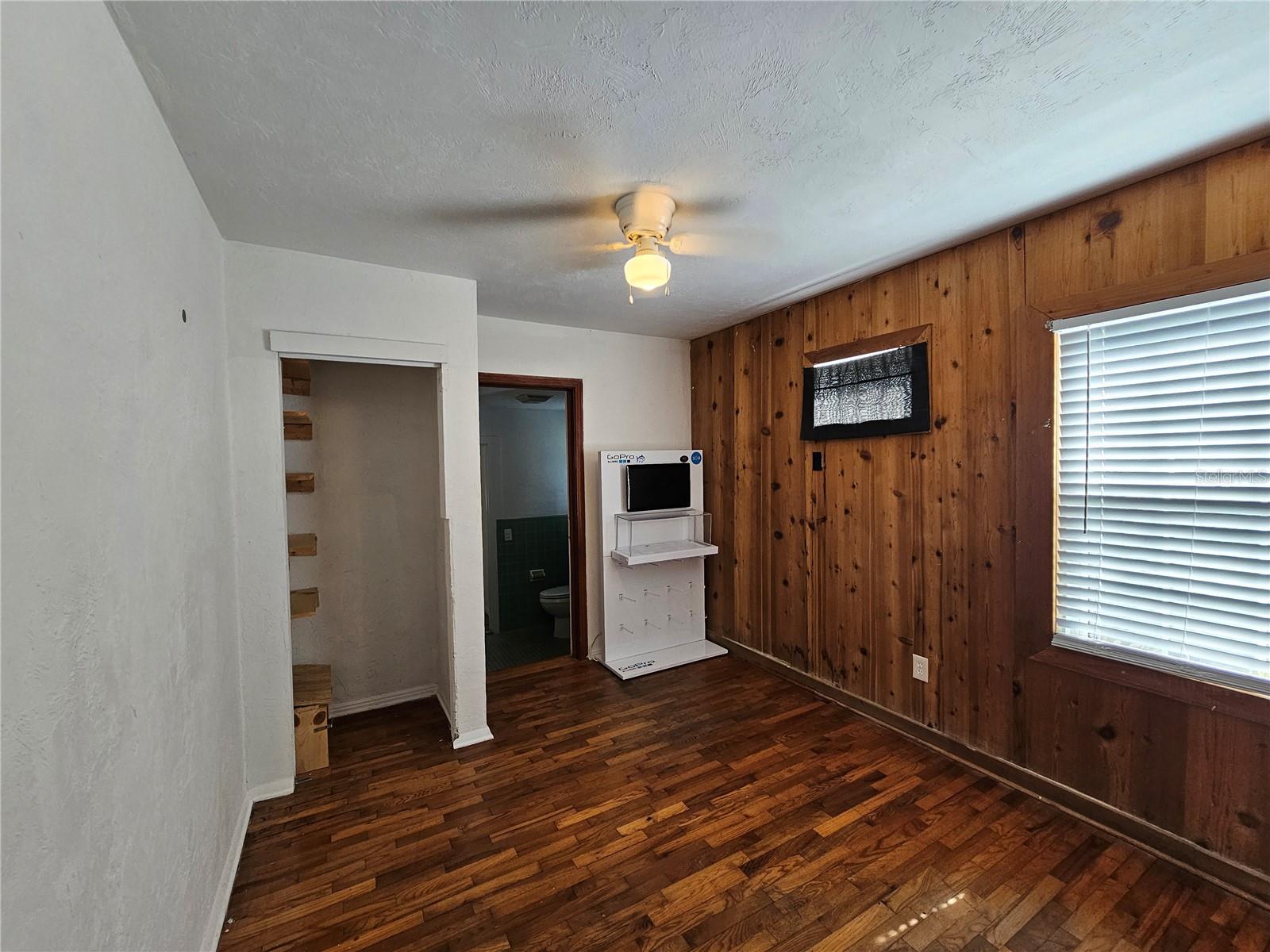 1822 NW 6TH AVE, GAINESVILLE, FL — photo 21