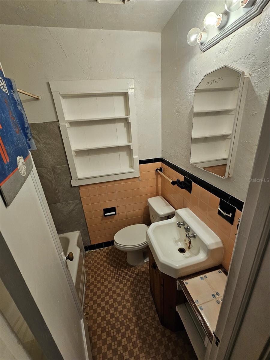 1822 NW 6TH AVE, GAINESVILLE, FL — photo 28