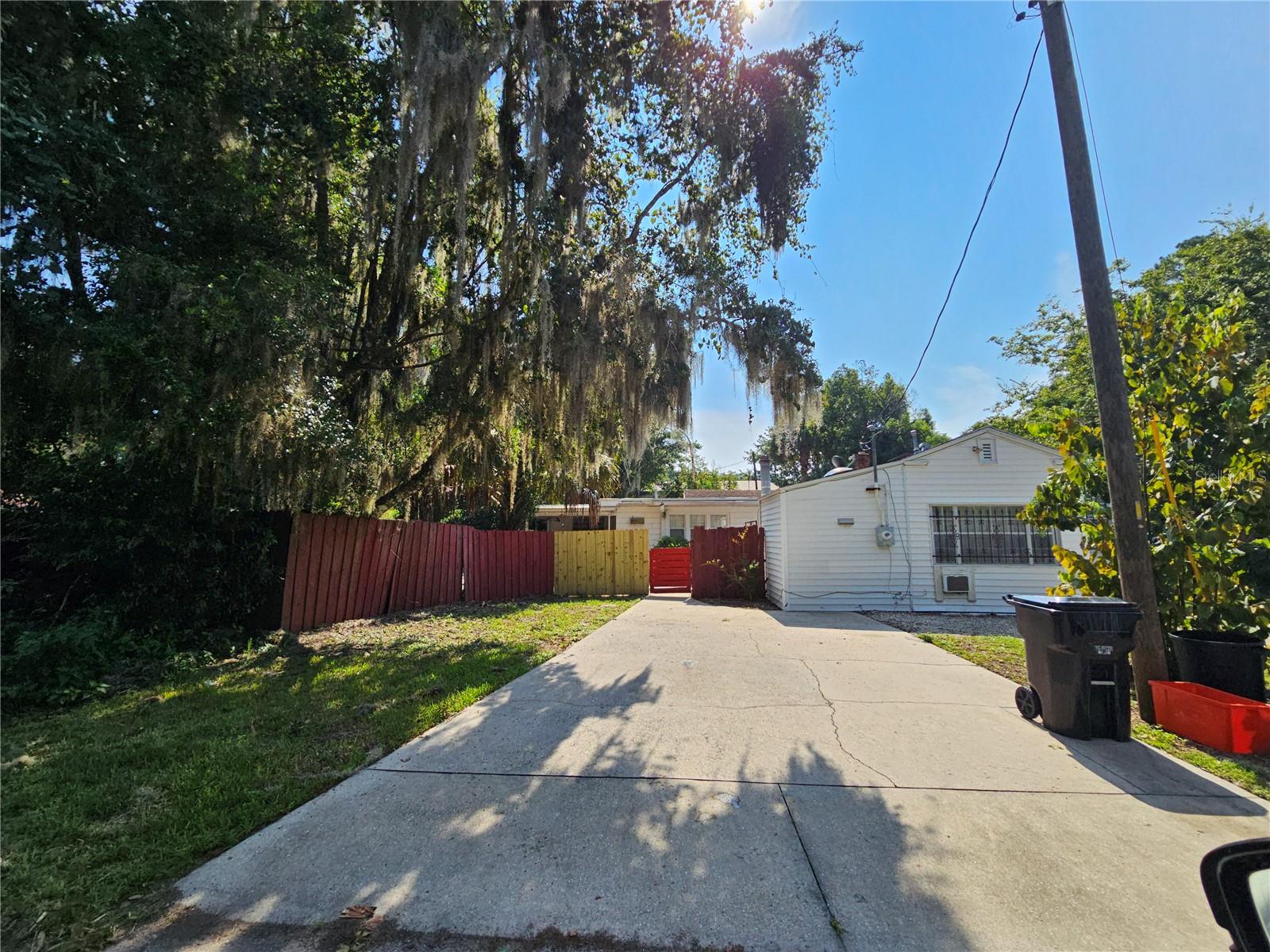 1822 NW 6TH AVE, GAINESVILLE, FL — photo 37