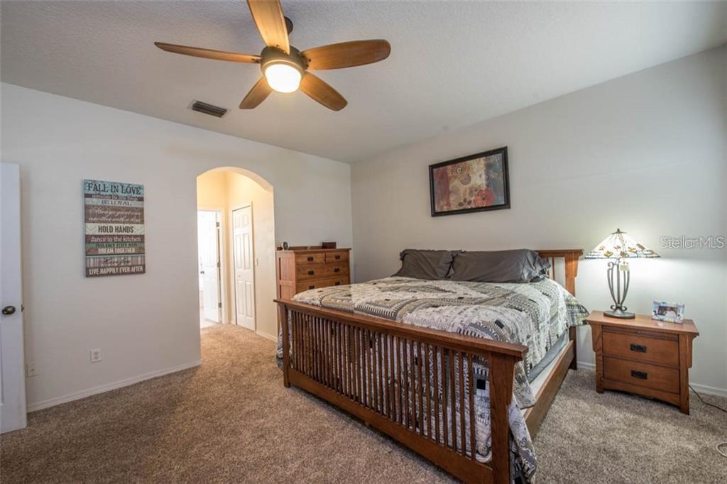1742 MIRA LAGO CIR, RUSKIN, FL — photo 21