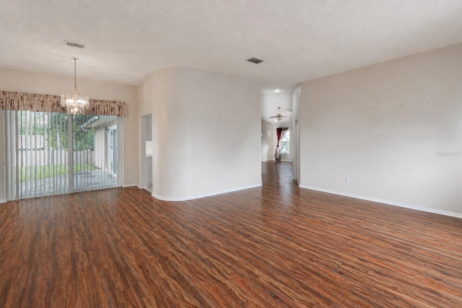 10435 CRESTFIELD DR, RIVERVIEW, FL — photo 4