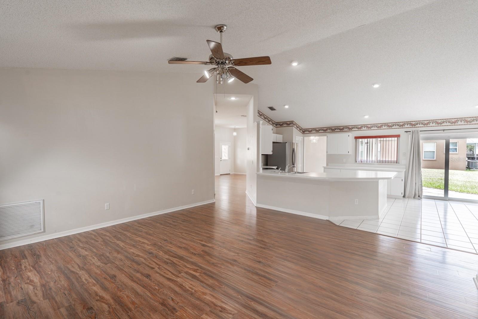 10435 CRESTFIELD DR, RIVERVIEW, FL — photo 9