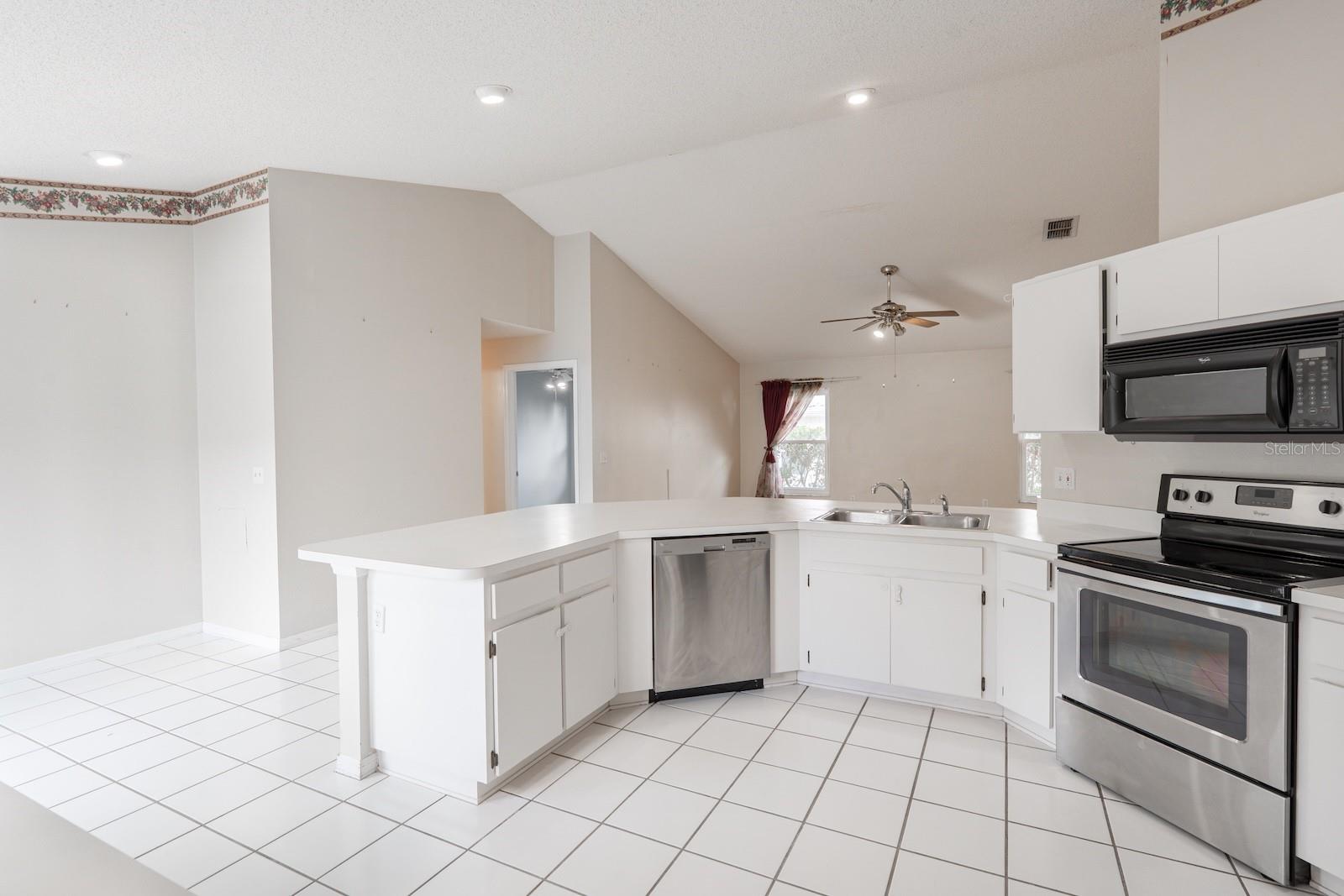 10435 CRESTFIELD DR, RIVERVIEW, FL — photo 14