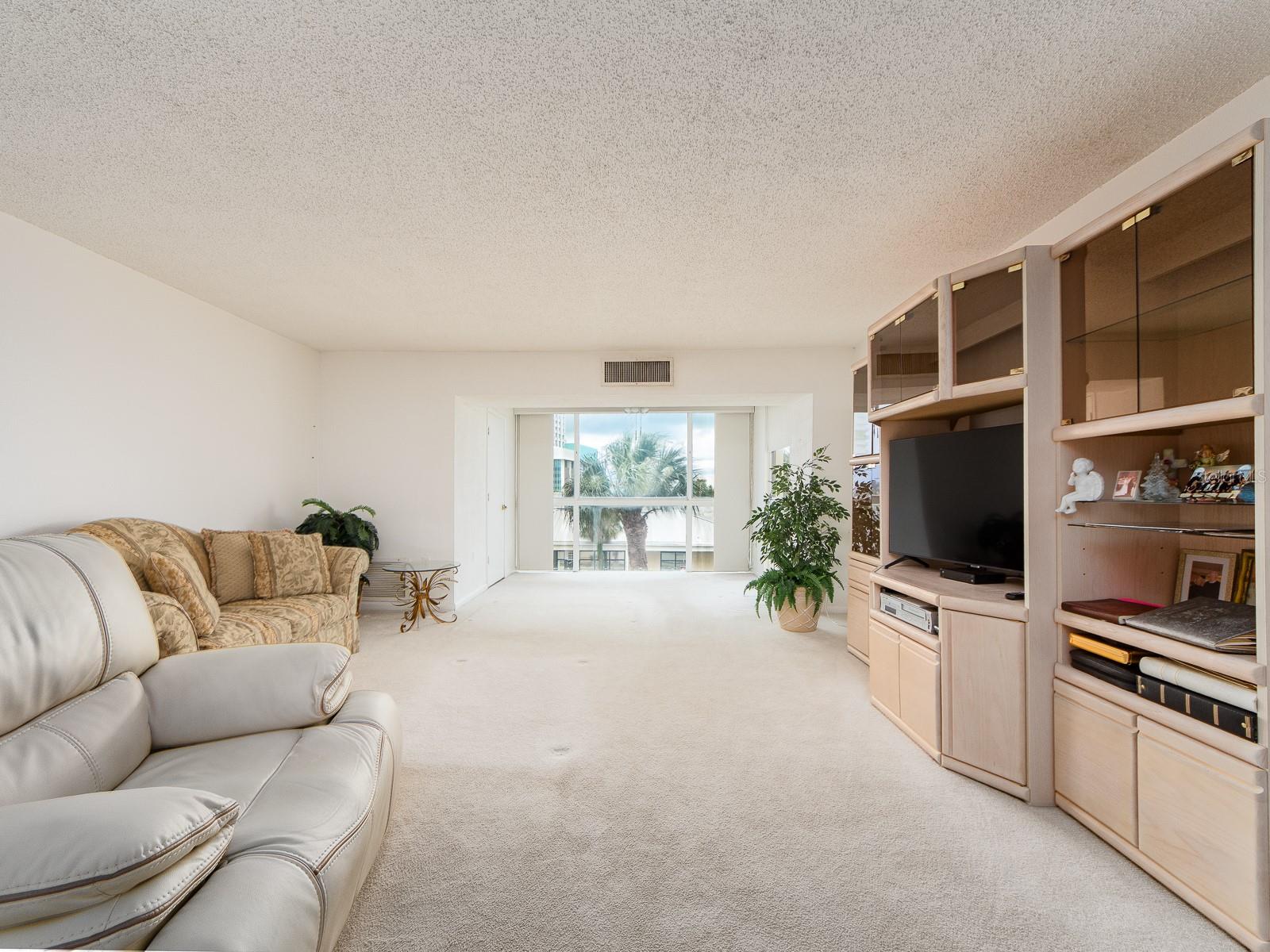 800 S GULFVIEW BLVD #305, CLEARWATER BEACH, FL — photo 13