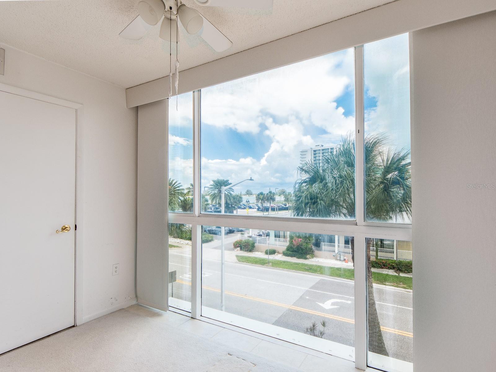 800 S GULFVIEW BLVD #305, CLEARWATER BEACH, FL — photo 15