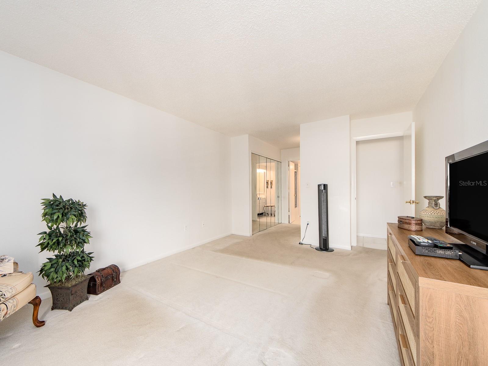 800 S GULFVIEW BLVD #305, CLEARWATER BEACH, FL — photo 19