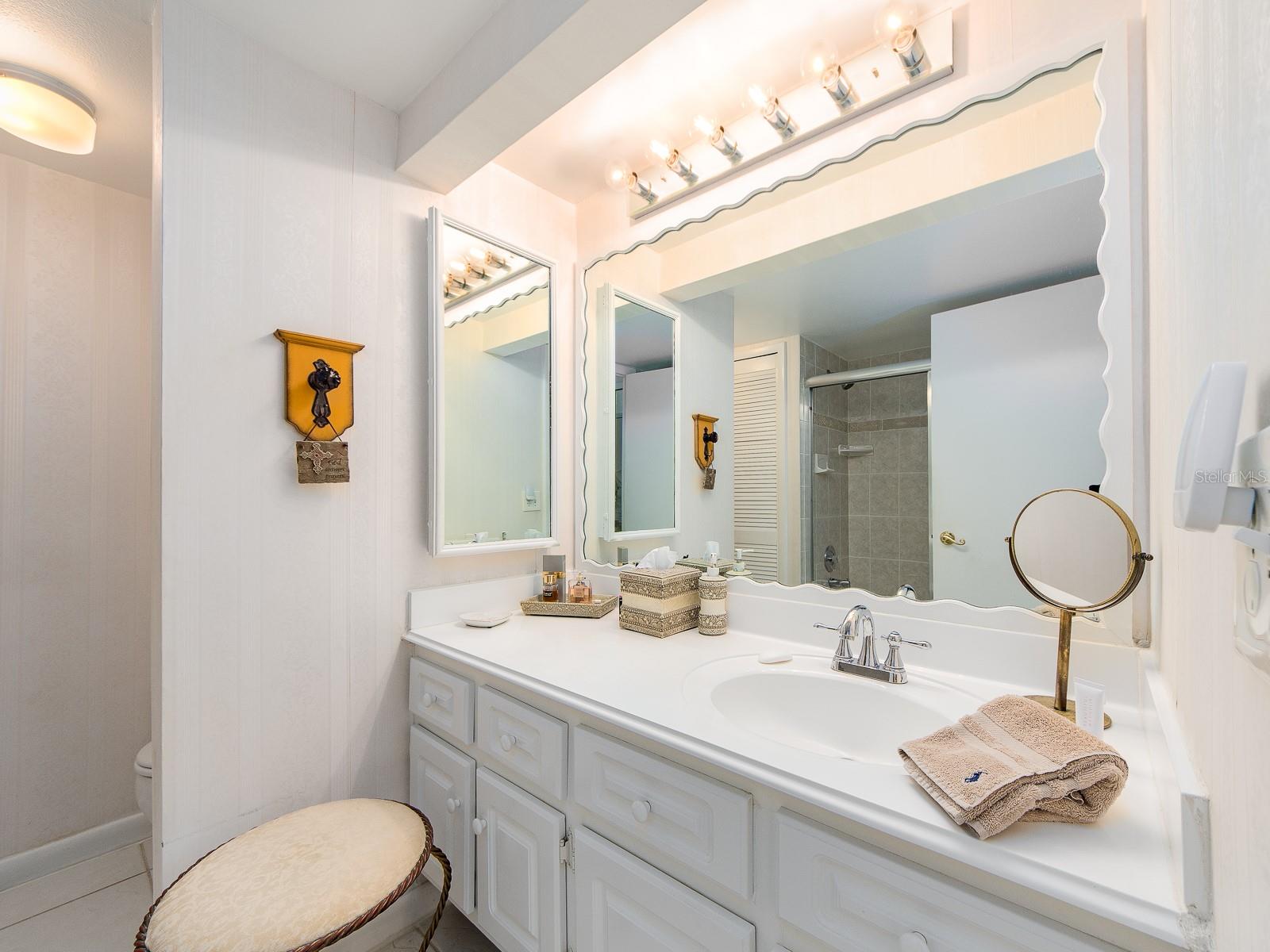 800 S GULFVIEW BLVD #305, CLEARWATER BEACH, FL — photo 21