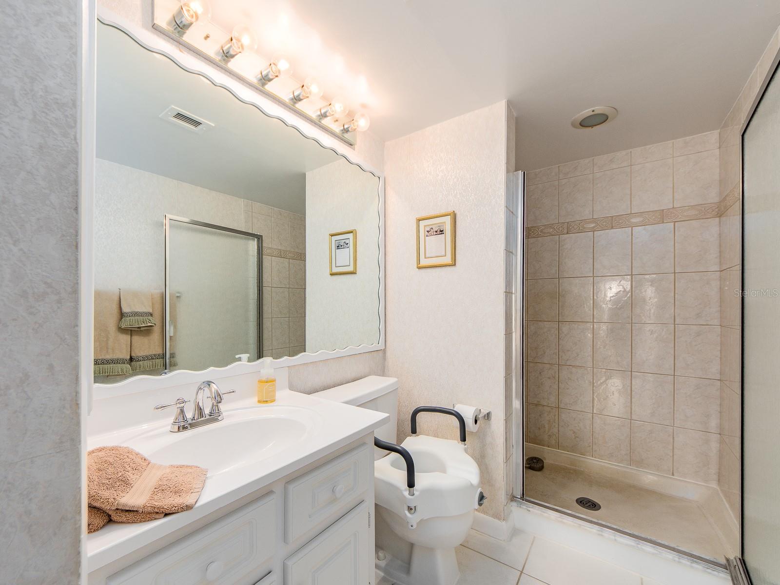 800 S GULFVIEW BLVD #305, CLEARWATER BEACH, FL — photo 25