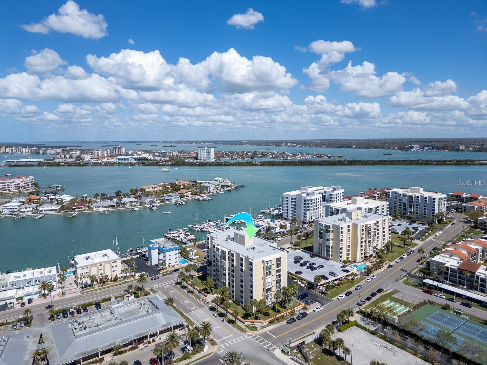 800 S GULFVIEW BLVD #305, CLEARWATER BEACH, FL — photo 31