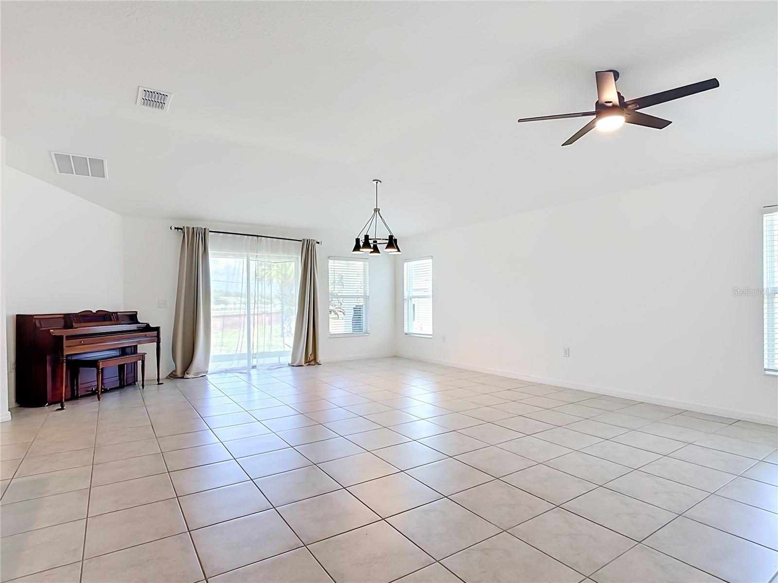 1045 AUGUSTUS DR, DAVENPORT, FL — photo 7