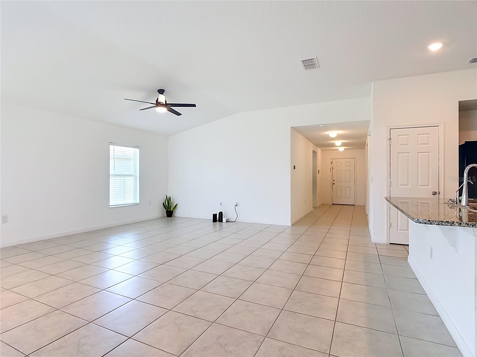 1045 AUGUSTUS DR, DAVENPORT, FL — photo 8