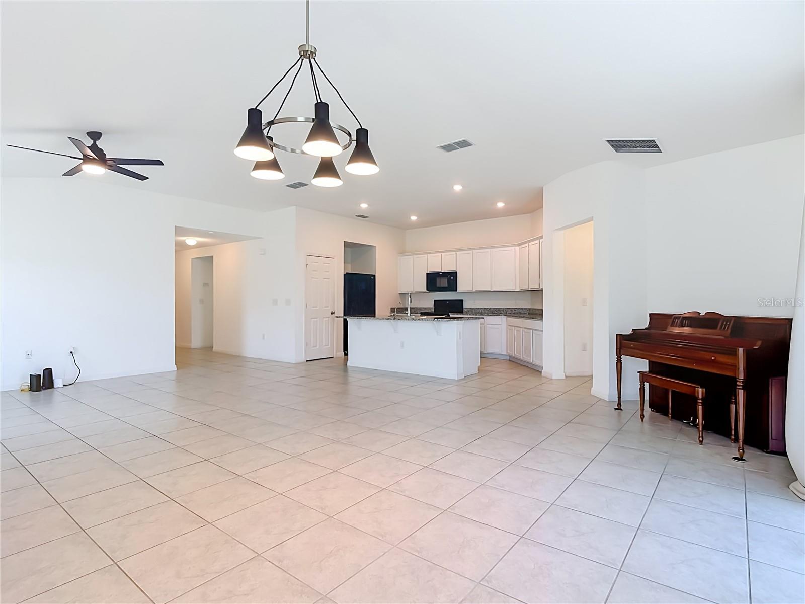 1045 AUGUSTUS DR, DAVENPORT, FL — photo 9