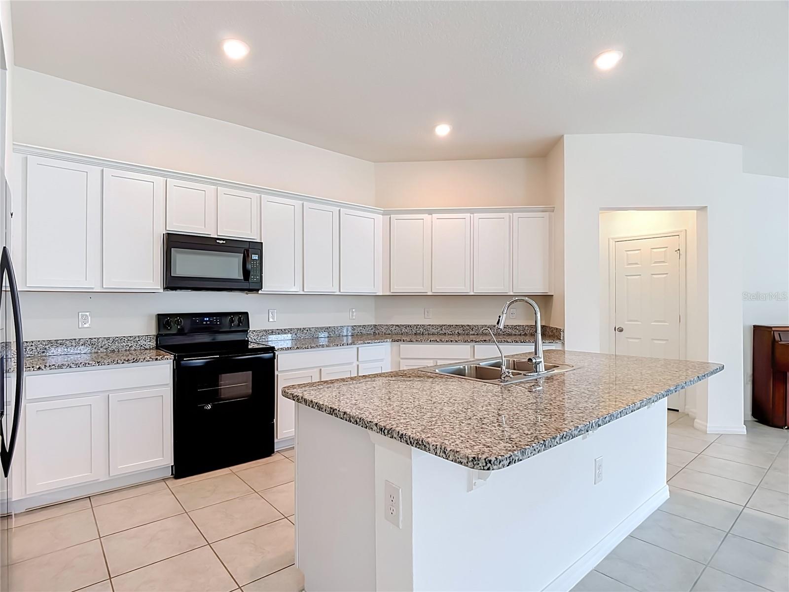 1045 AUGUSTUS DR, DAVENPORT, FL — photo 10