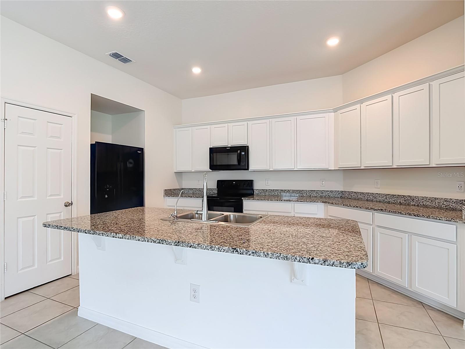 1045 AUGUSTUS DR, DAVENPORT, FL — photo 11