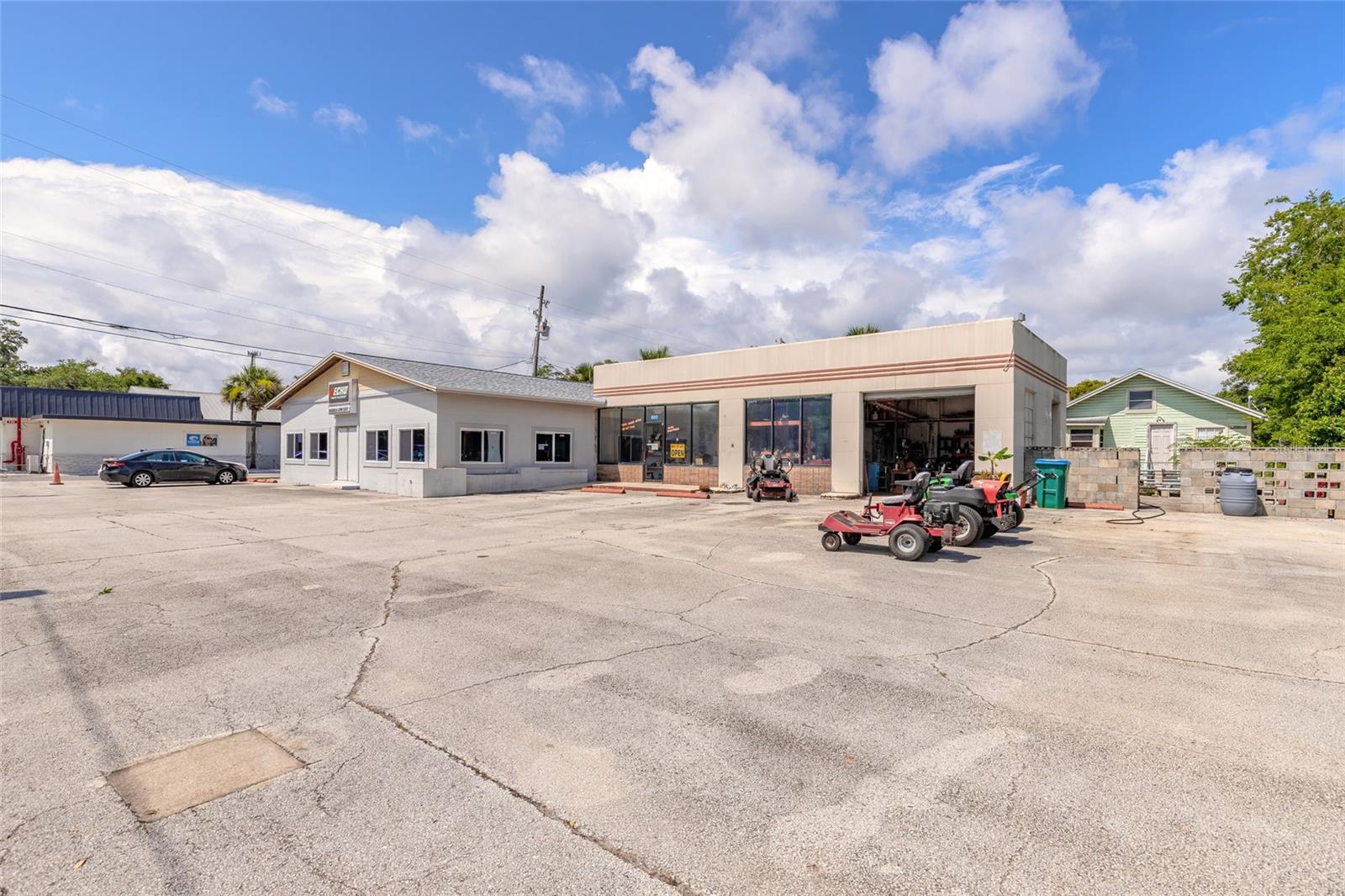 600 N DIXIE FWY, NEW SMYRNA BEACH, FL